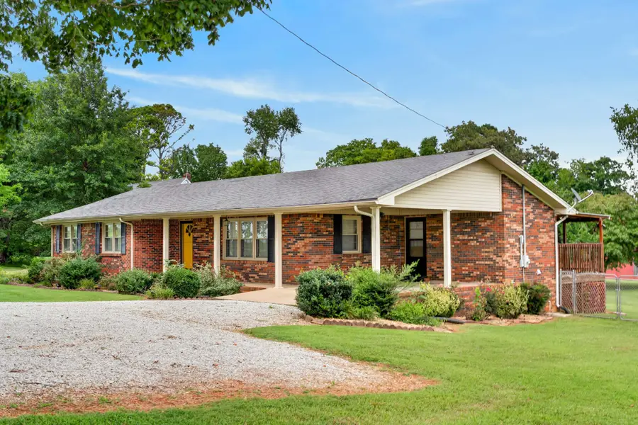 1036 N Main St, Adairville, KY 42202 - #3