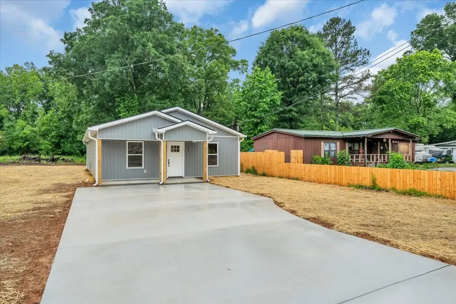 904 East Decherd Street, Tullahoma, TN 37388 - #3