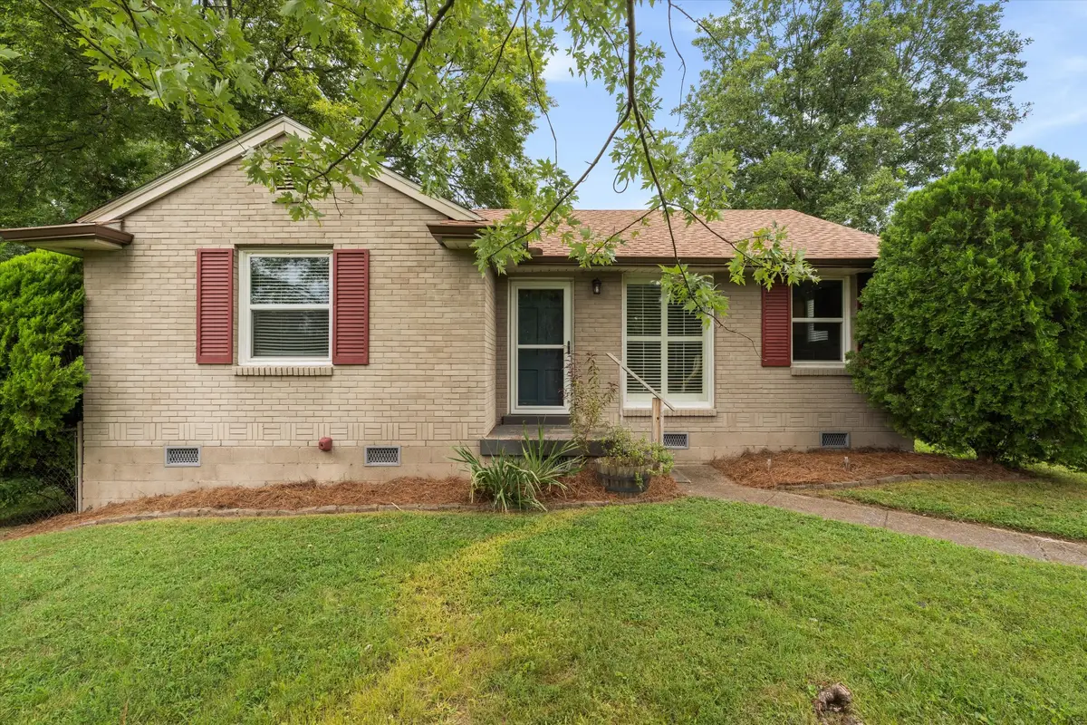 207 Theodore Rd, Nashville, TN 37214 - #1