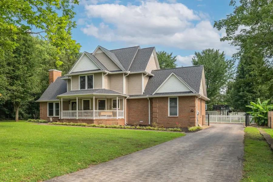 411 Sunnyside Ln, Columbia, TN 38401 - #3