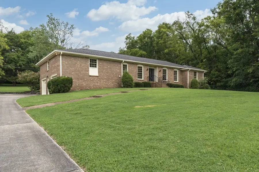 2314 East Hill Dr, Madison, TN 37115 - #3
