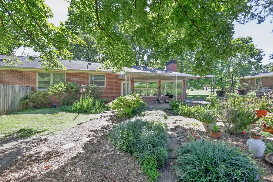 1213 Shiloh Dr, Nashville, TN 37205 - #3