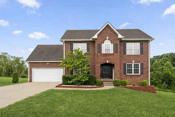 160 Lena Loop, Burns, TN 37029