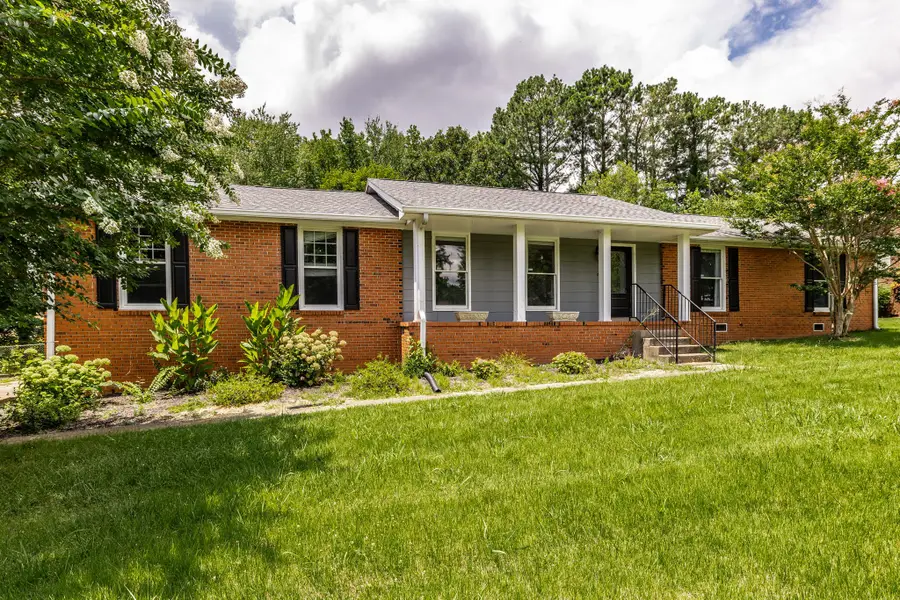 127 Sam Davis Dr, Springfield, TN 37172 - #2