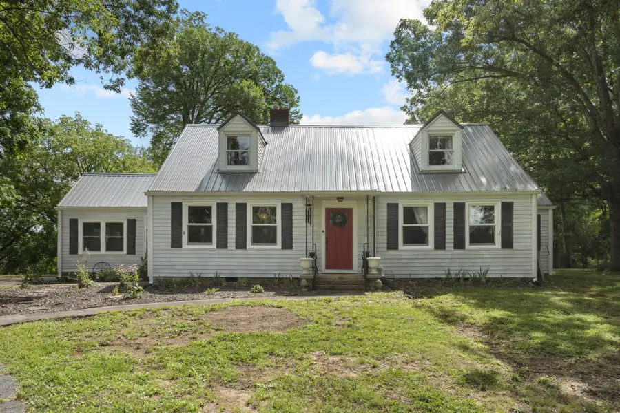 971 Yell Rd, Lewisburg, TN 37091 - #2