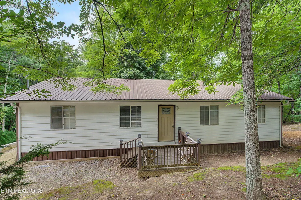 1614 Dogwood St, Sevierville, TN 37876 - #1