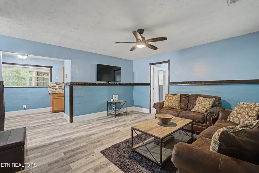 1614 Dogwood St, Sevierville, TN 37876 - #3
