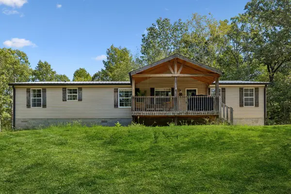 318 Lucas Ridge Ln, Waverly, TN 37185