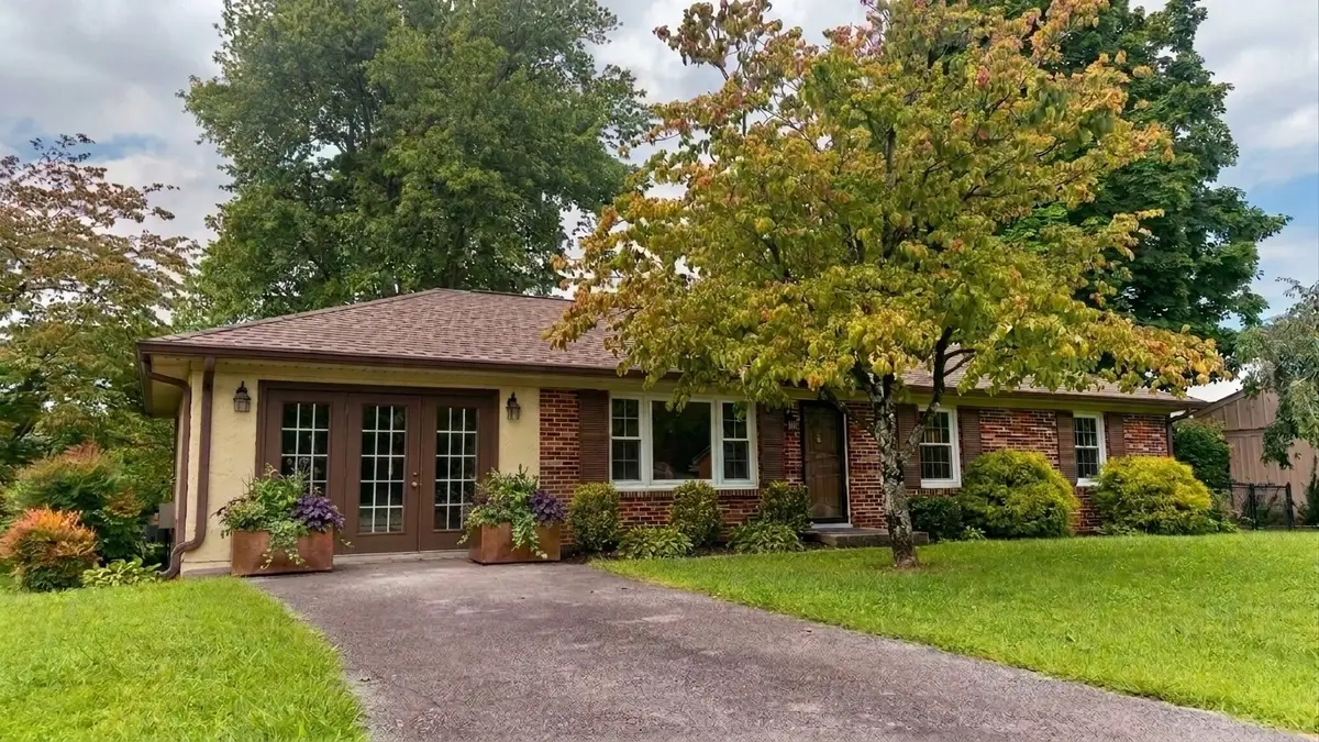 805 Fairlane Cir, Smithville, TN 37166 - #1