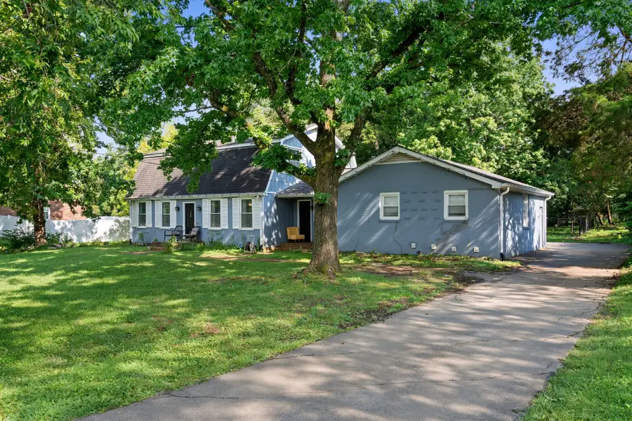 4059 Lake Pkwy, Hermitage, TN 37076 - #2
