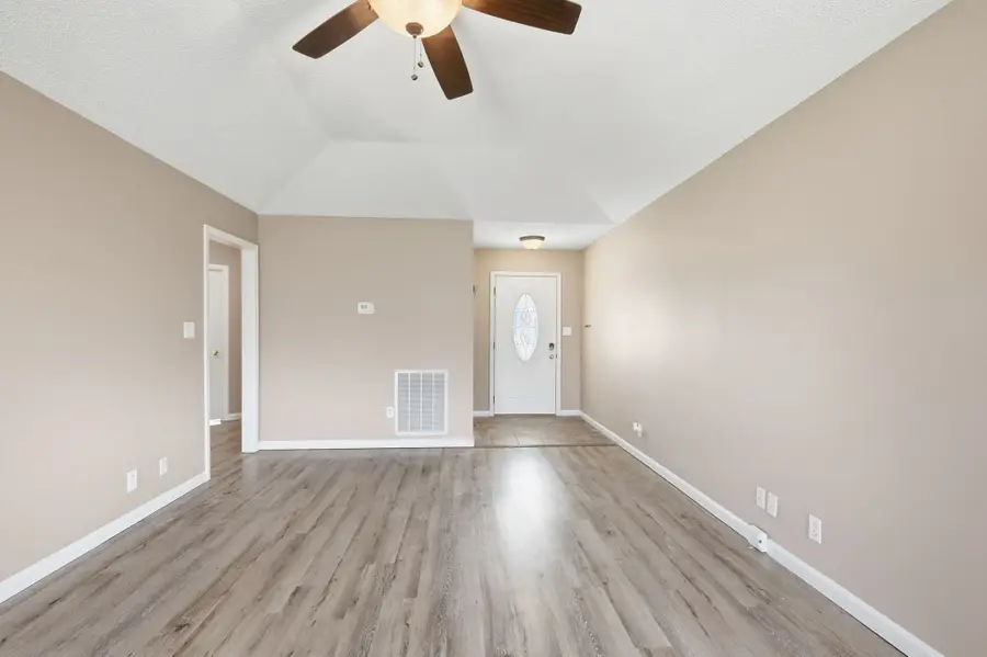 2423 Mccalls Way, Clarksville, TN 37042 - #3