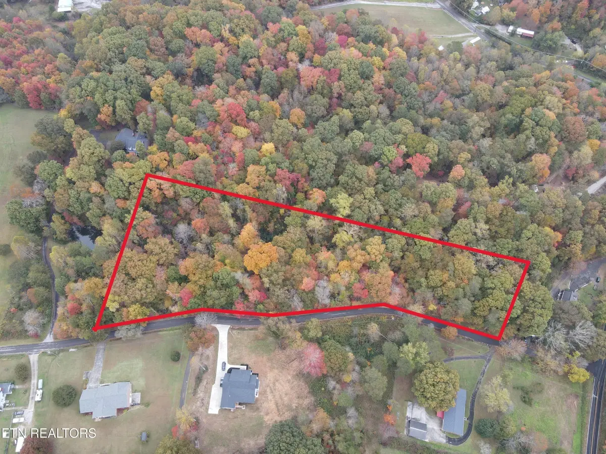 126 Pleasant View Loop Rd, Clinton, TN 37716 - #1