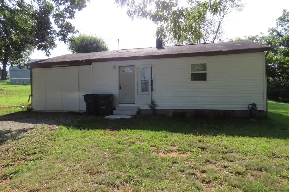 14 Oak St, Sparta, TN 38583 - #1