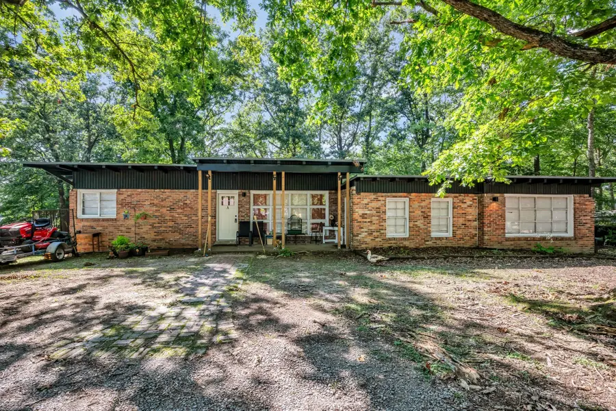 102 West Hills Terrace, Dickson, TN 37055 - #3