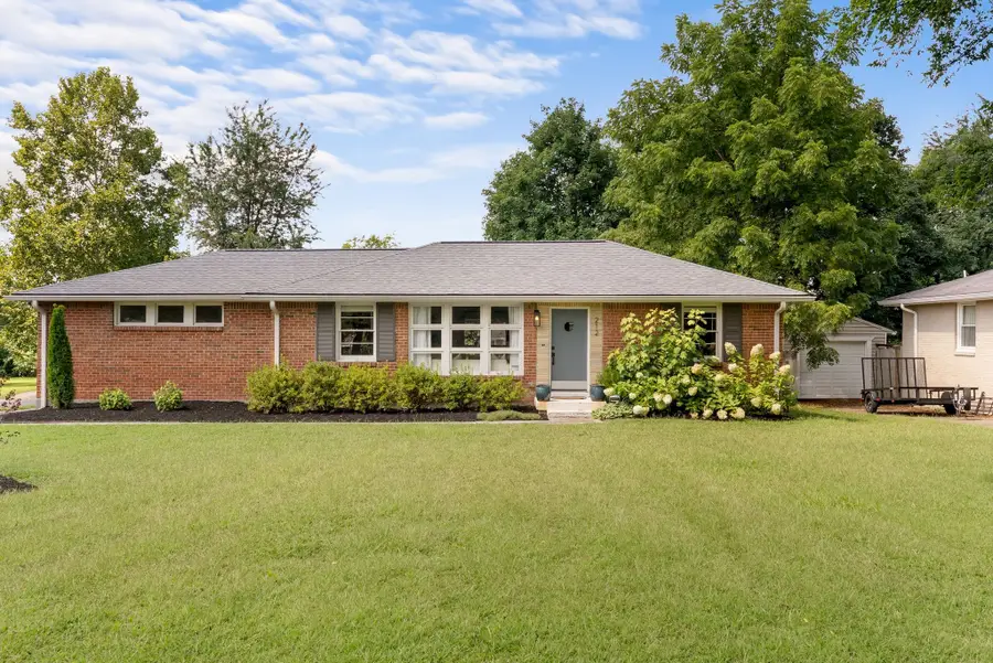 212 Donelson Hills Dr, Nashville, TN 37214 - #2
