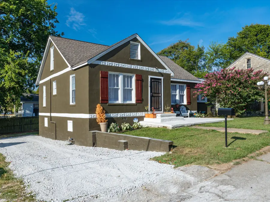 110 E Merchant St, Mount Pleasant, TN 38474 - #2