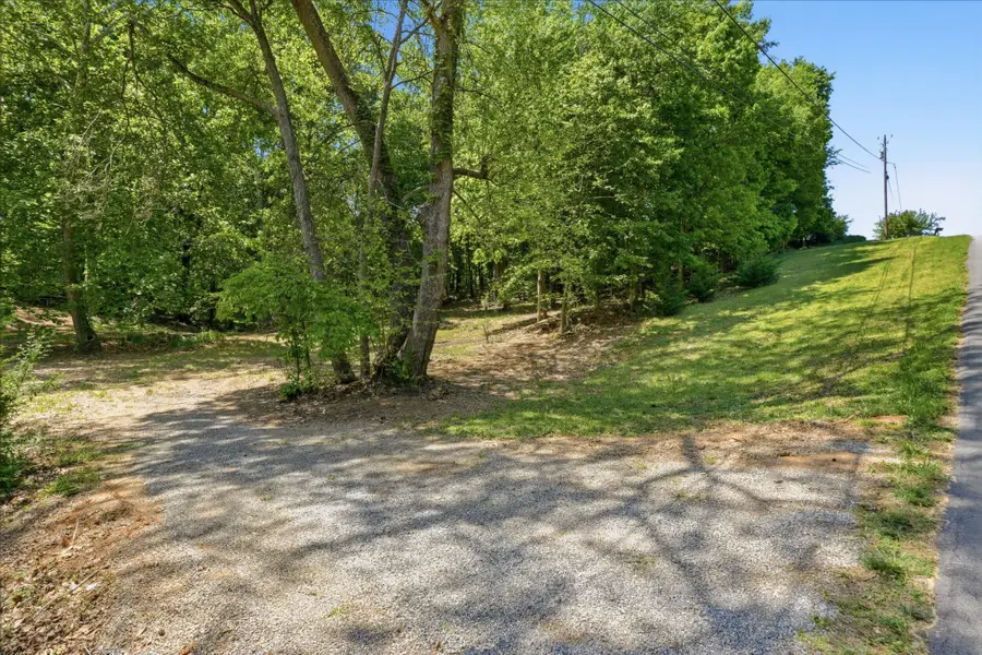 137 Brooksview Road, Lenoir City, TN 37772 - #2