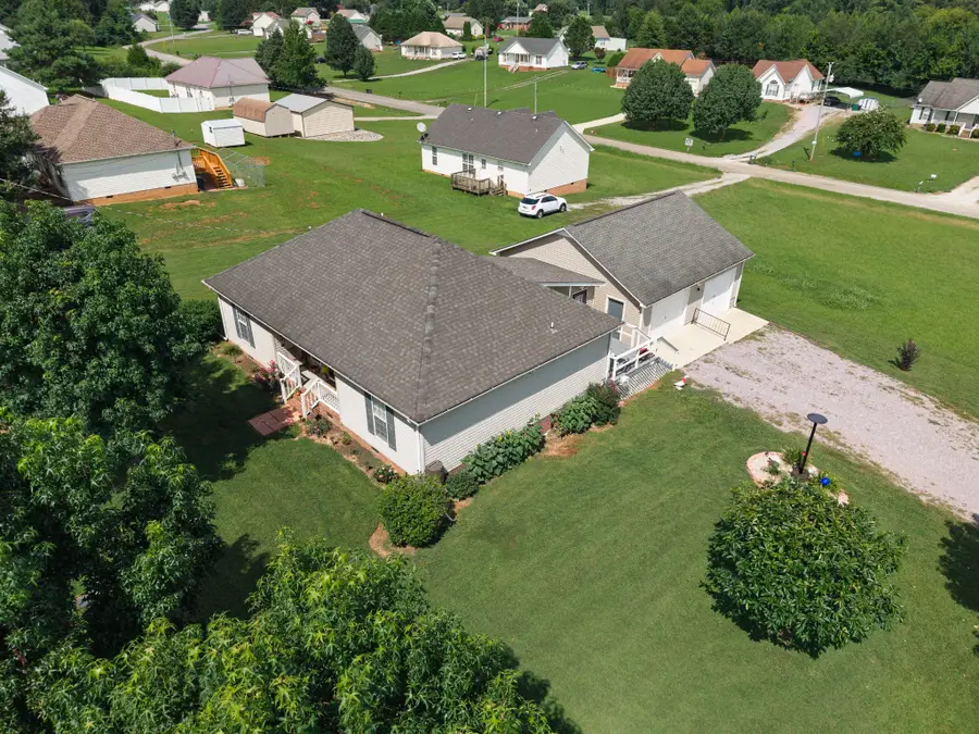 27 Ridgeline Dr, Fayetteville, TN 37334 - #2