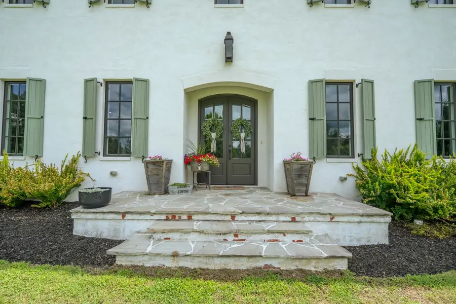 265 John C Breckenridge Cv, Adamsville, TN 38310 - #3