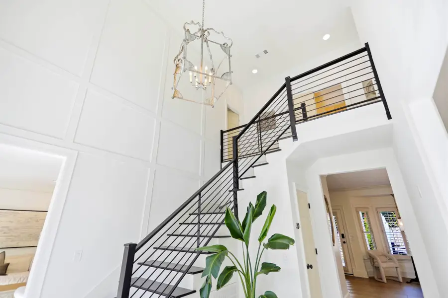 107 Chatsworth Dr, Nashville, TN 37215 - #3