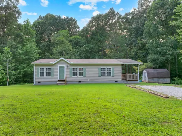 155 Troxler Rd, Wartrace, TN 37183