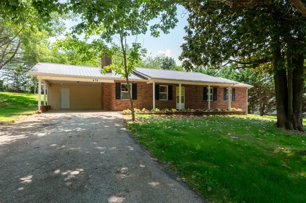 474 Bank St, Tellico Plains, TN 37385