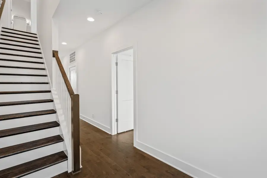 2202 Old Matthews Rd, Nashville, TN 37207 - #2