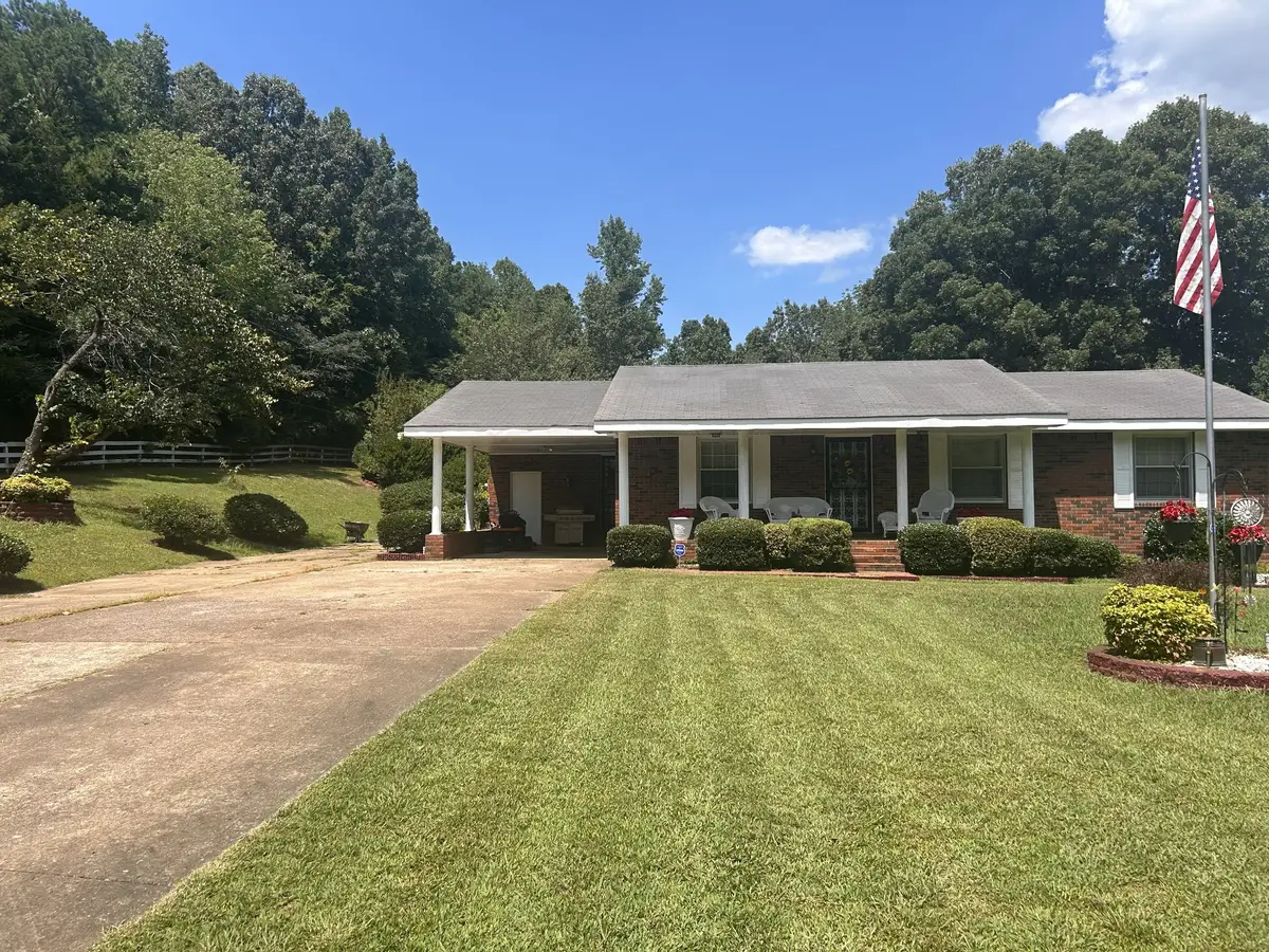 185 Holmes Mill Rd, Huntingdon, TN 38344 - #1