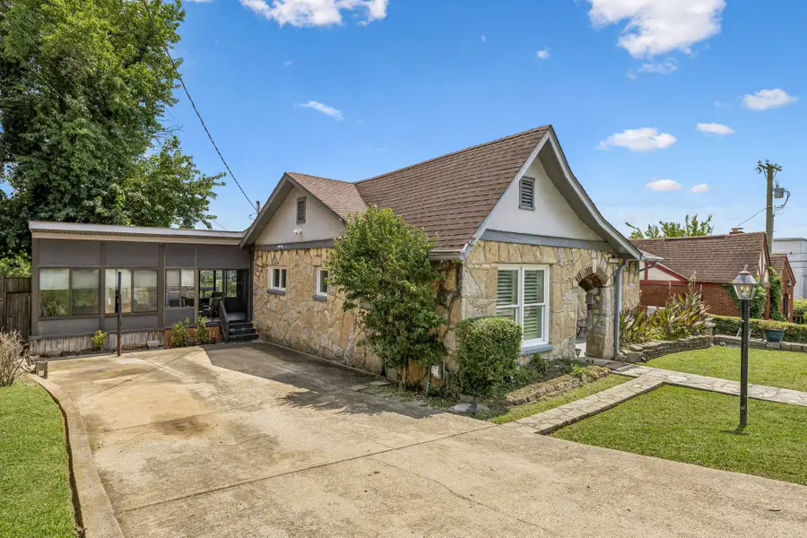 2112 Eastwood Ave, Nashville, TN 37212 - #2