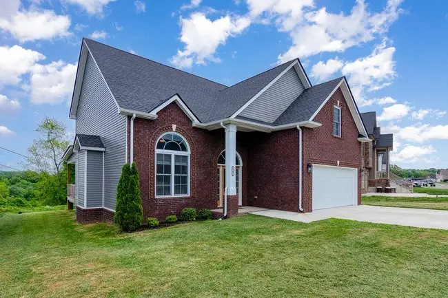 765 Buffalo Ford Dr, Clarksville, TN 37042 - #2