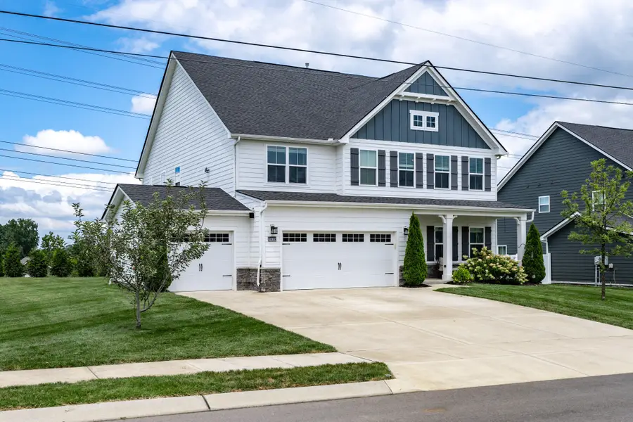 3039 Manchester Dr, Spring Hill, TN 37174 - #2