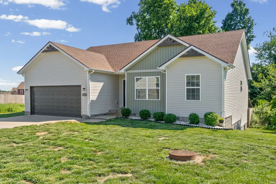 1064 Charles Thomas Dr, Clarksville, TN 37042 - #2