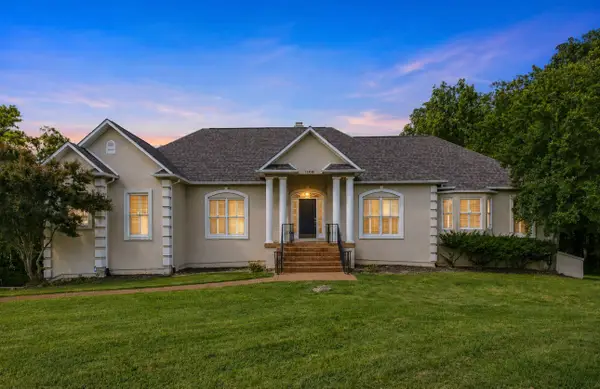 1108 Abbey Rd, Columbia, TN 38401