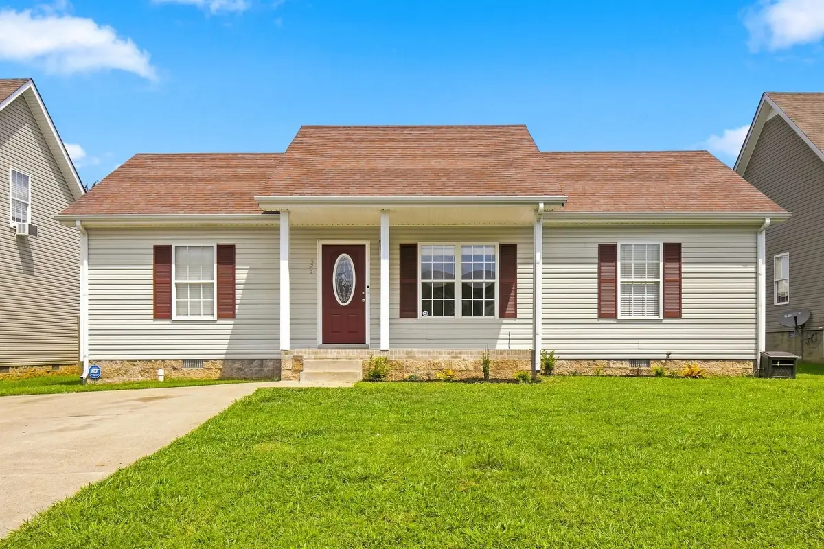 525 Fox Trot Dr, Clarksville, TN 37042 - #1