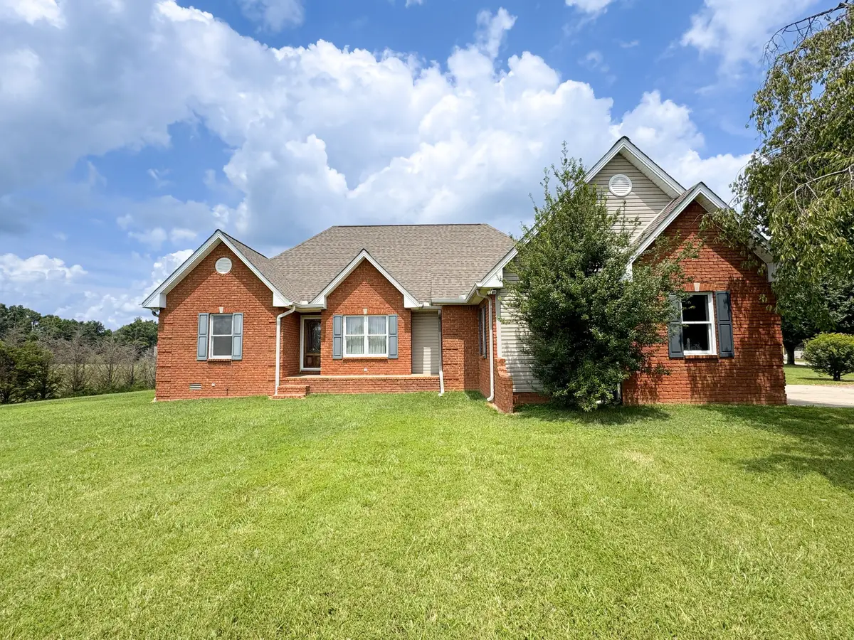 6606 Highway 52 W, Lafayette, TN 37083 - #1
