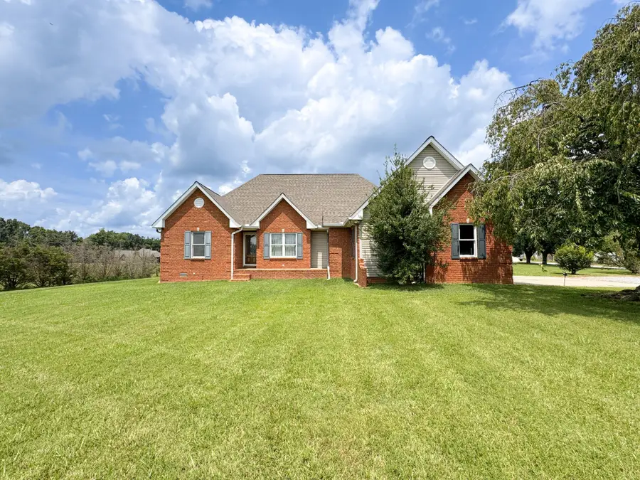 6606 Highway 52 W, Lafayette, TN 37083 - #3
