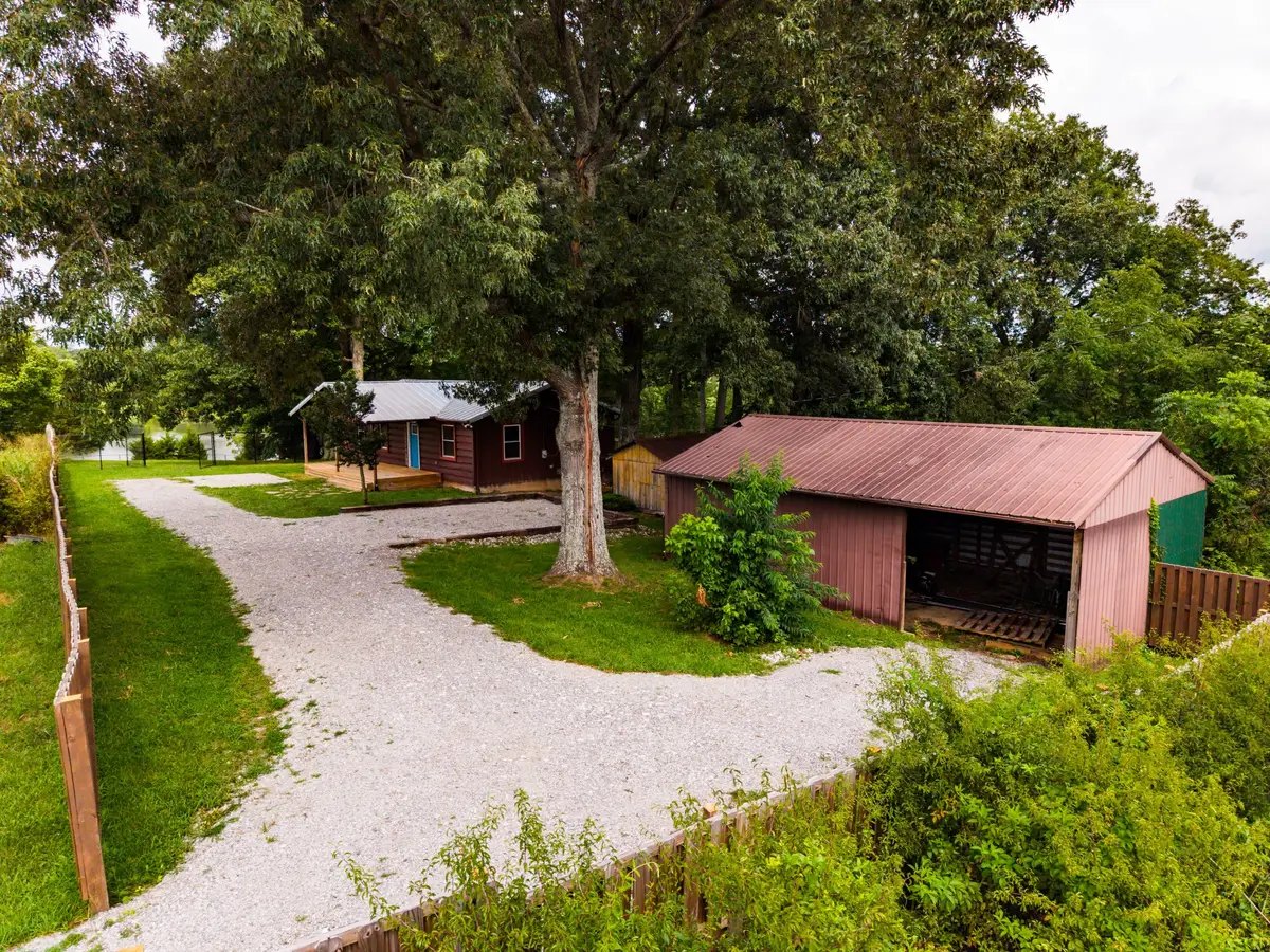 142 Poston Andrews Ln, Cookeville, TN 38506 - #1