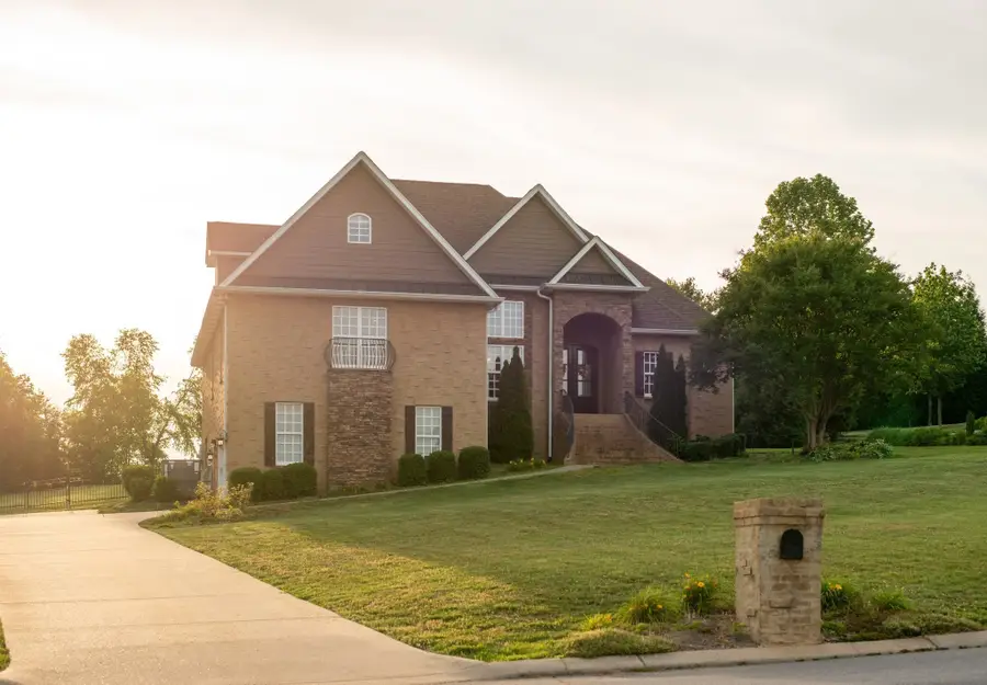 116 Cassandra Dr, Cottontown, TN 37048 - #2