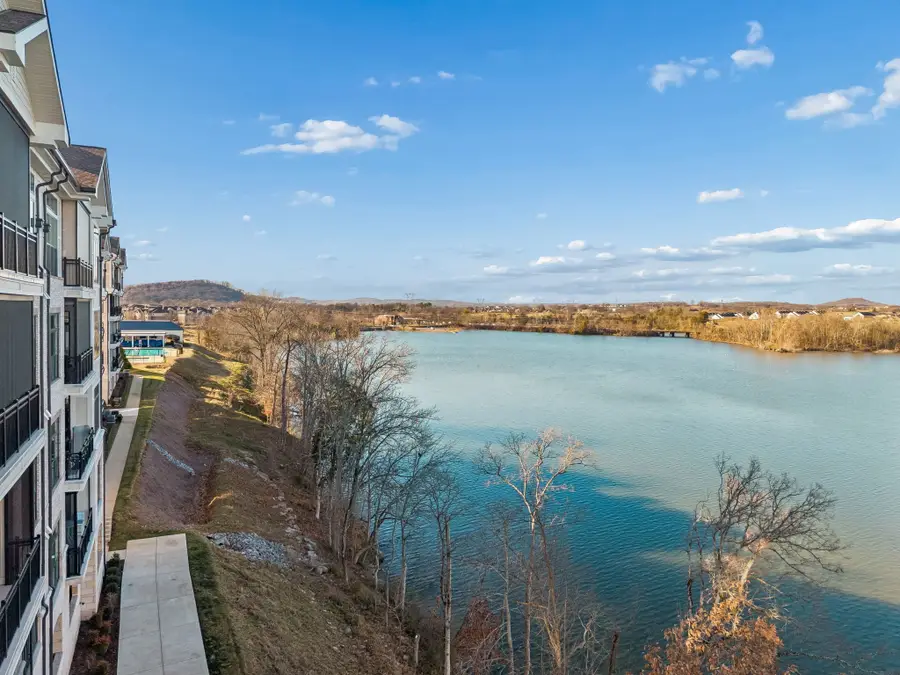 1024 Club View Dr #D202, Gallatin, TN 37066 - #3
