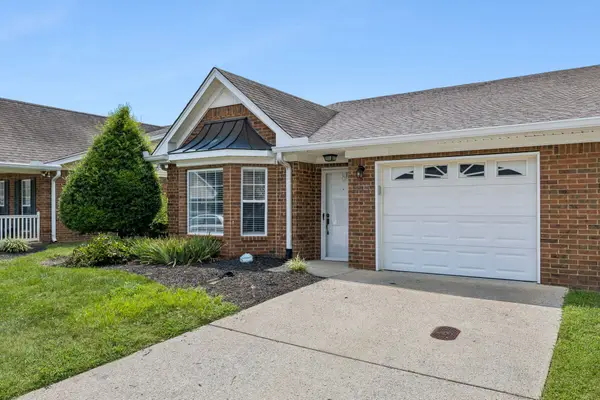 335 Forest Glen Cir, Murfreesboro, TN 37128