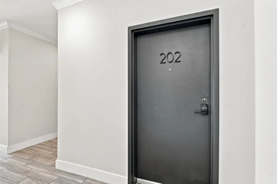 4405 Kentucky Ave #202, Nashville, TN 37209 - #2
