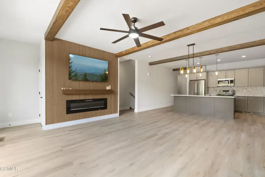 215 Circle Drive #Unit 5, Gatlinburg, TN 37738 - #2