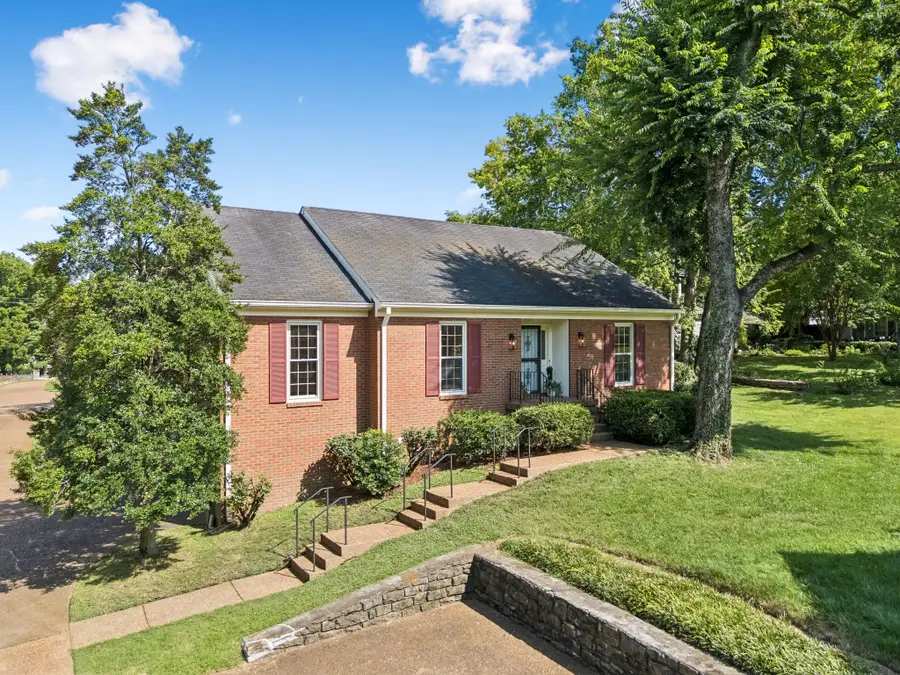 4327 Belmont Park Ter, Nashville, TN 37215 - #3