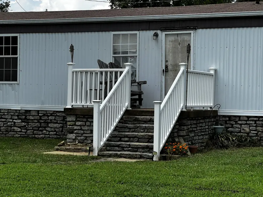 1109 Scenic Rd, Lawrenceburg, TN 38464 - #2