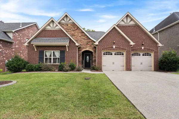 108 Gulfstream Dr, Gallatin, TN 37066
