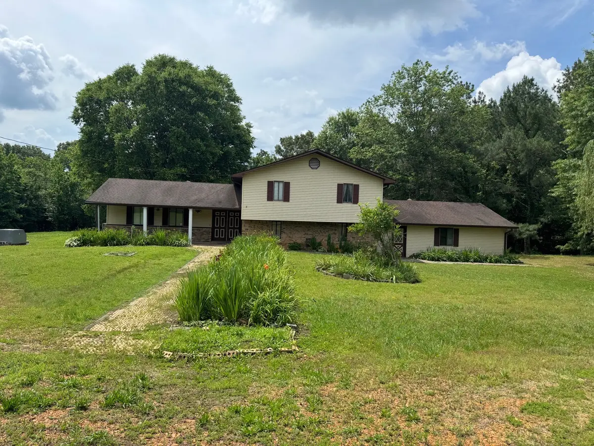 3650 Blood River Church Rd, Buchanan, TN 38222 - #1