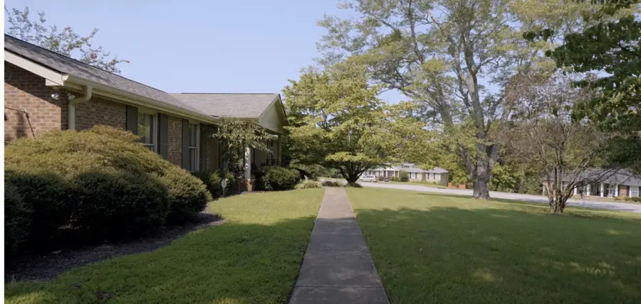 580 Stratford Way, Clarksville, TN 37043 - #3