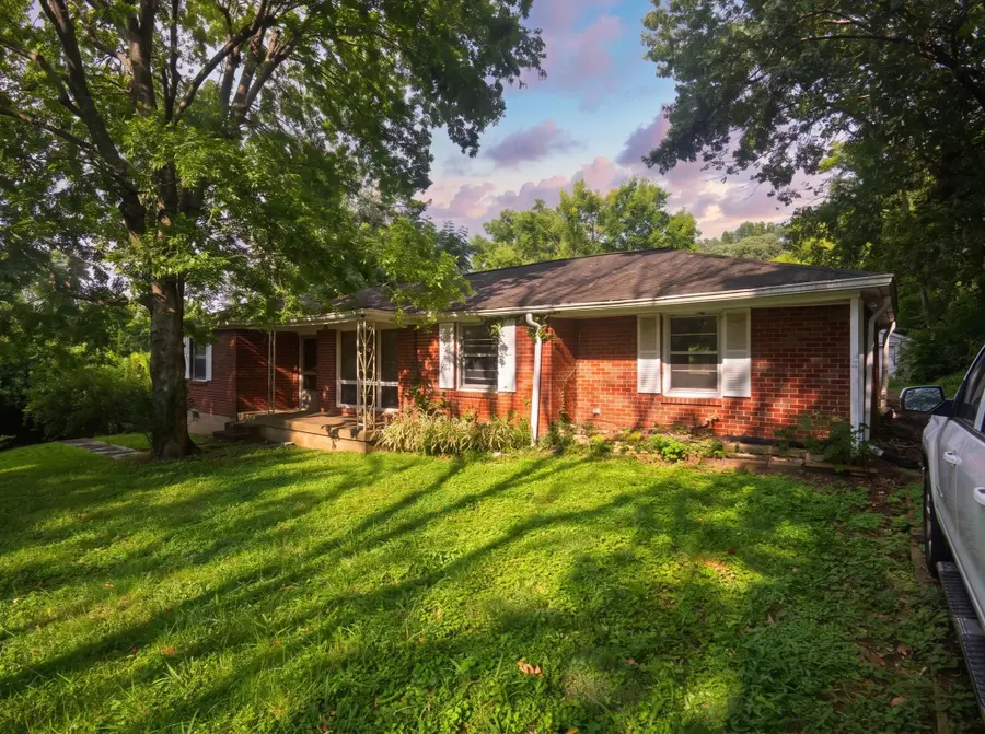 141 Hillcrest Dr, Madison, TN 37115 - #3