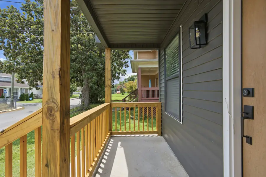 918 Phillips St, Nashville, TN 37208 - #3