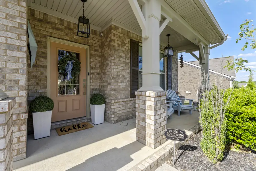 8048 Forest Hills Dr, Spring Hill, TN 37174 - #2